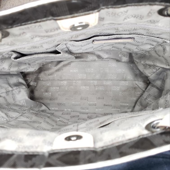 MICHAEL KORS Metallic Pewter Mirror Logo PVC & Leather North South Jet Set Tote - Picture 14 of 16